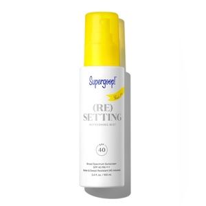 Supergoop!
(Re) Setting Refreshing Mist SPF 40
